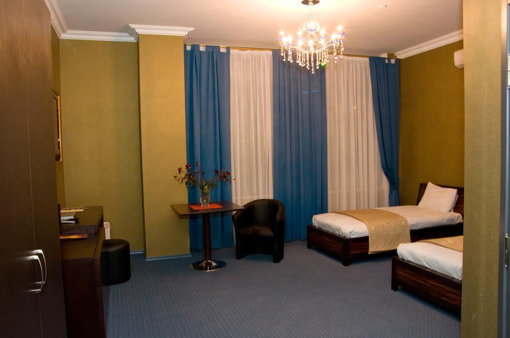Platinum Hotel Zaporizhia Exterior foto